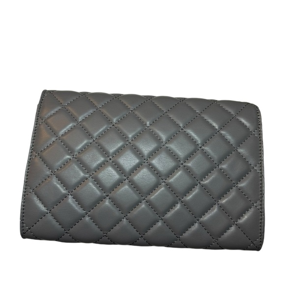 Badgley Mischka Crossbody Diamond Quilted - Picture 3 of 5
